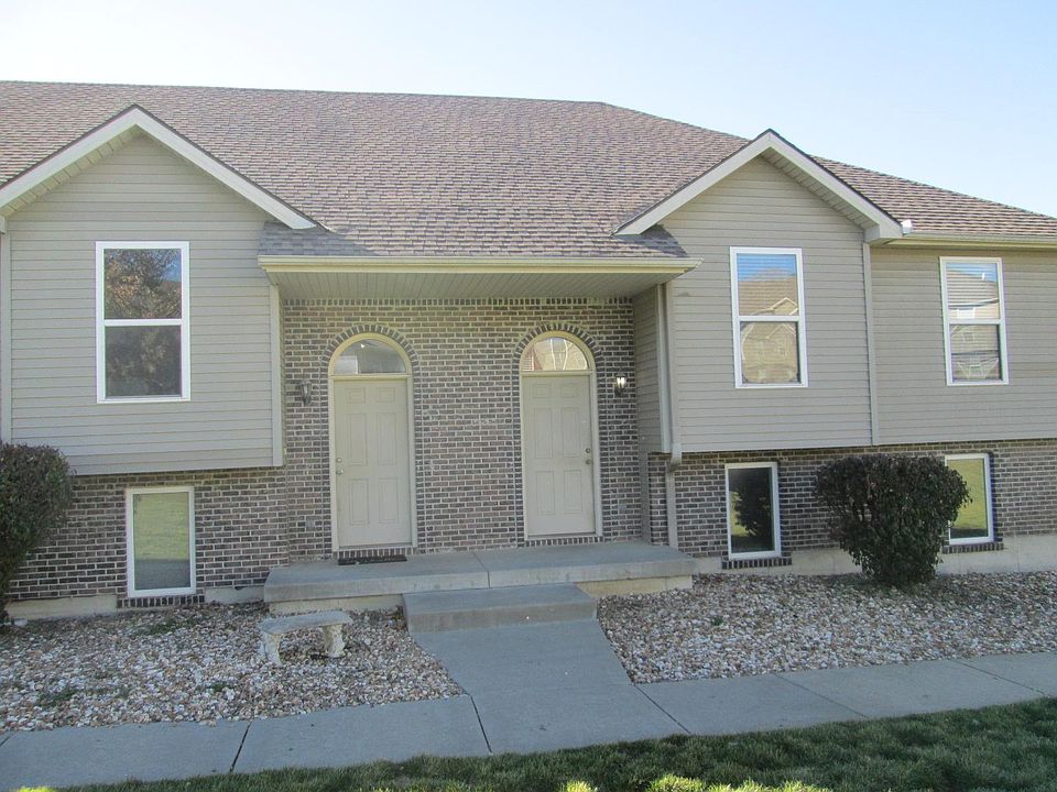 1st image of 8635 N Cleveland Ln