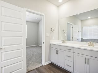 563 Banff Dr, Kyle, TX 78640