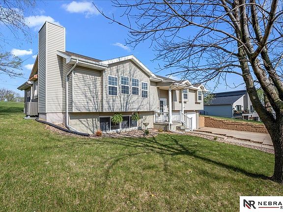 2nd image of 9500 Dawn Dr