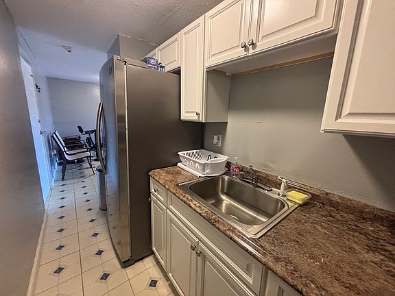 2nd image of 175 Ward St APT 60