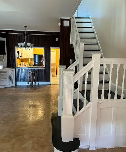 6115 Lansdowne Ave — Photo 1