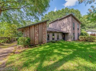 8090 Bonanza Dr, Mobile, AL 36695