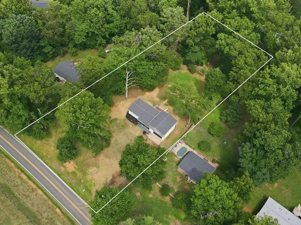 7163 Riley Rd, Warrenton, VA 20187