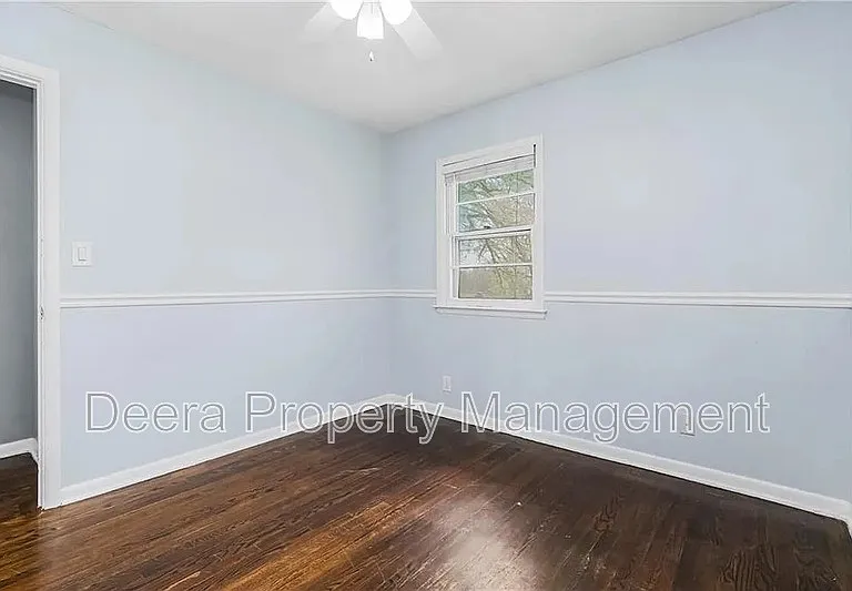 1305 Craig Dr — Photo 12
