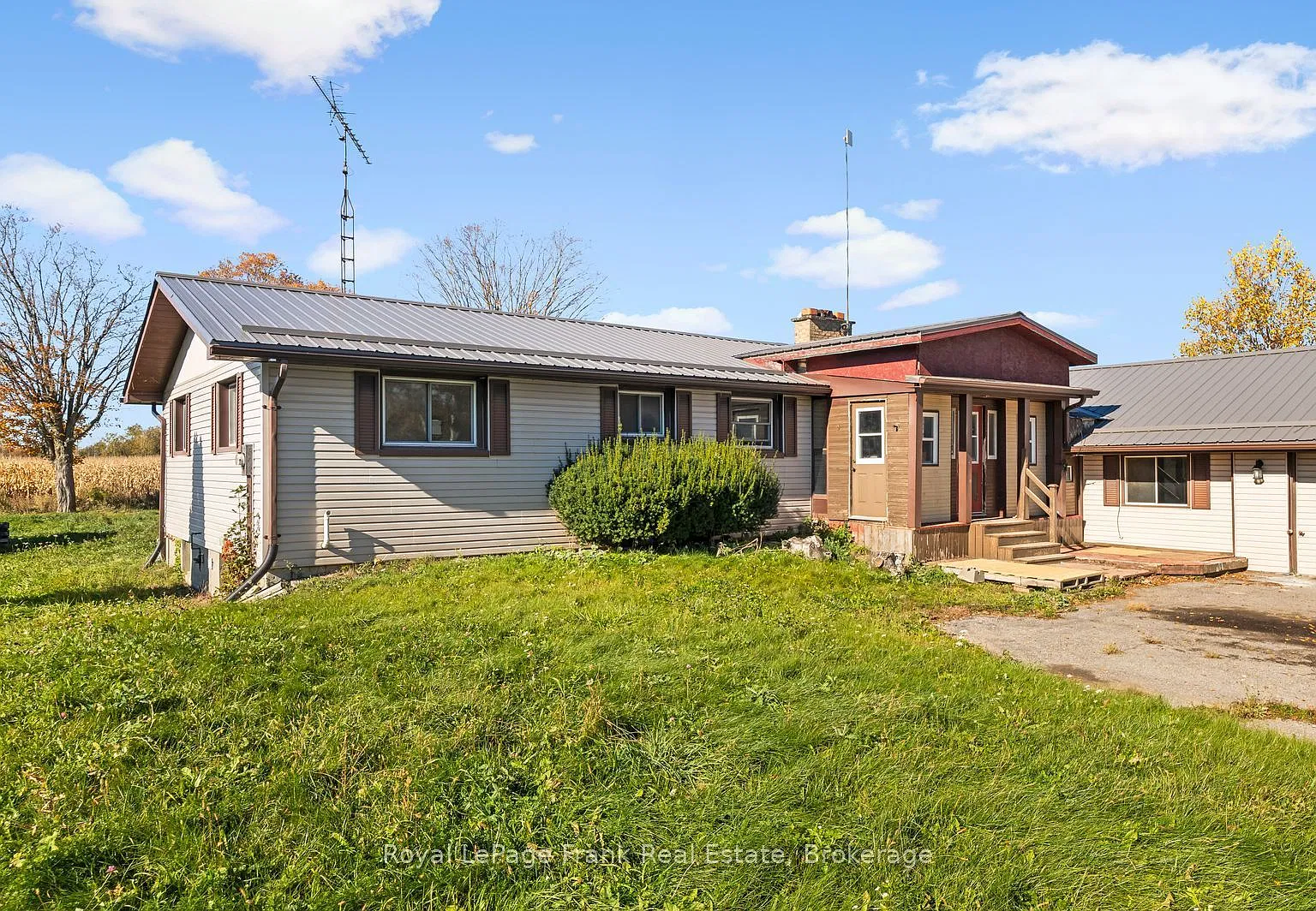 3 bed, $2,900 — Photo 1