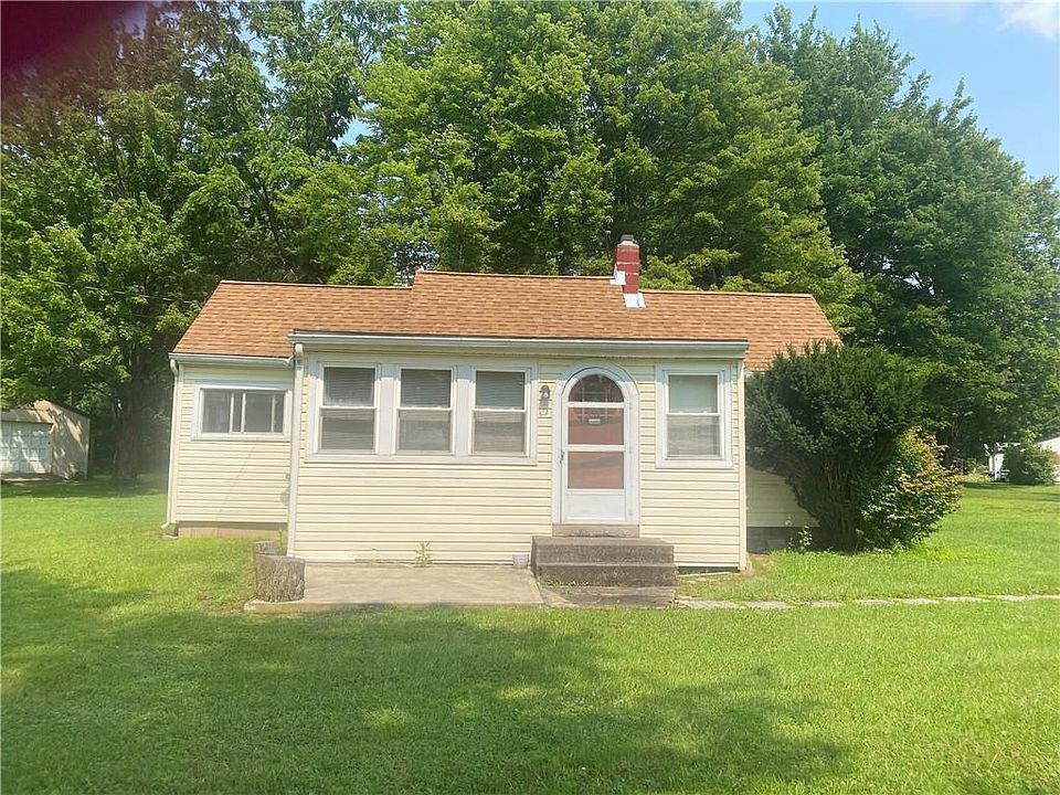 1st image of 1396 Lakeview Dr