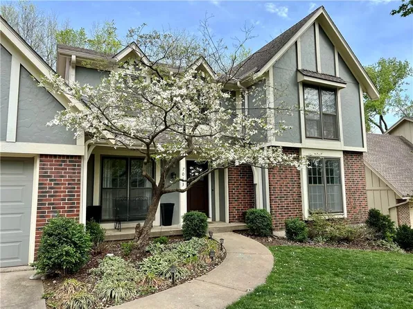 7013 Gillette St, Shawnee, KS 66216