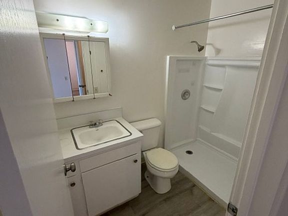 5th image of 356 Jayne Ave #302