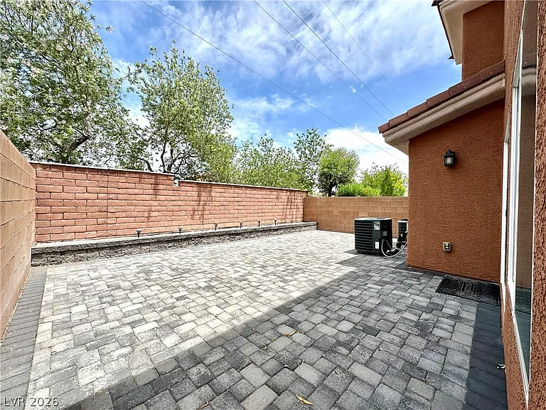 8020 Allensford Ave — Photo 23