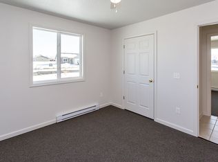 5757 Basswood Ln #5725, Pleasant Hill, IA 50327