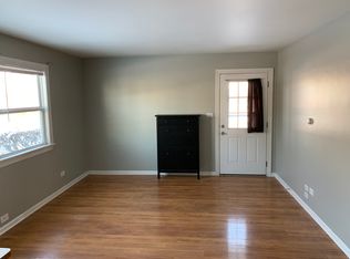 193 Thomas Ct UNIT A, Bartlett, IL 60103