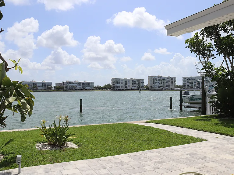 8635 Boca Ciega Dr — Photo 7