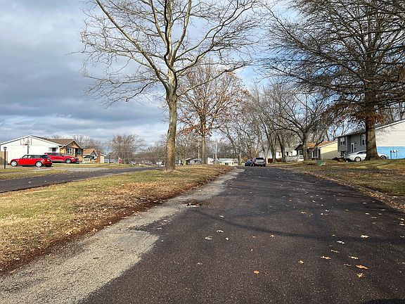 5th image of 612 Joliet Rd