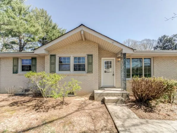 103 Thomas Ct, Greenbrier, TN 37073