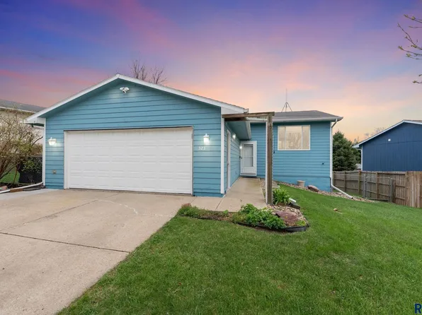 523 Kyle Ave, Baltic, SD 57003