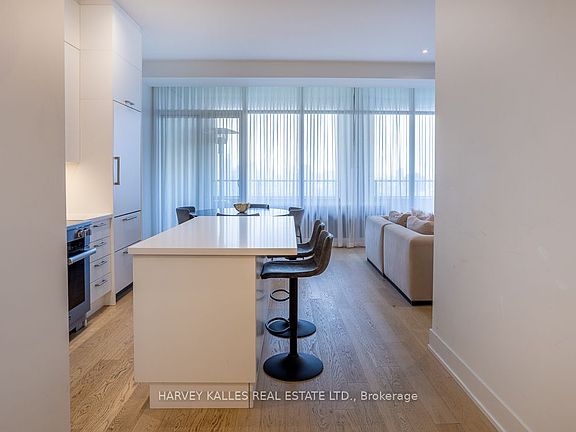 4th image of 111 Saint Clair Ave W #1013