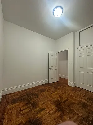 Rented by Peter R. Hungerford, LREB | media 18