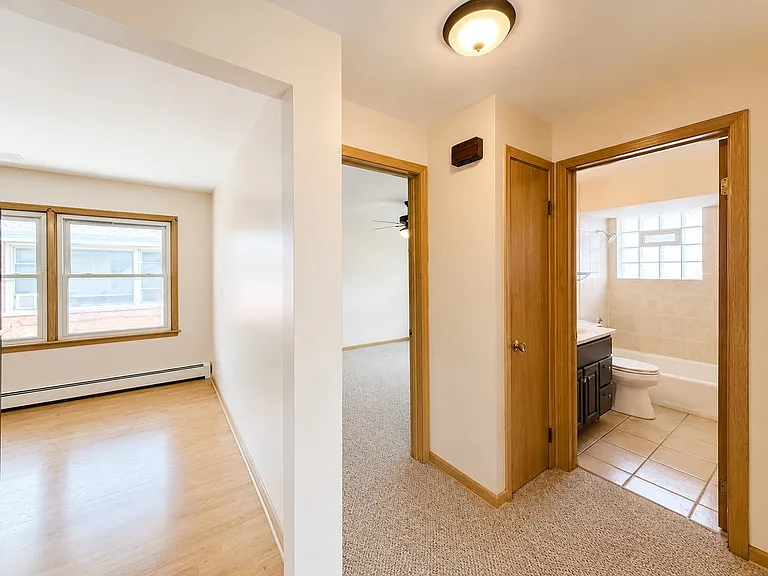 4425 Prairie Ave #C — Photo 6