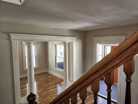 3rd image of 106 Glahn Ave
