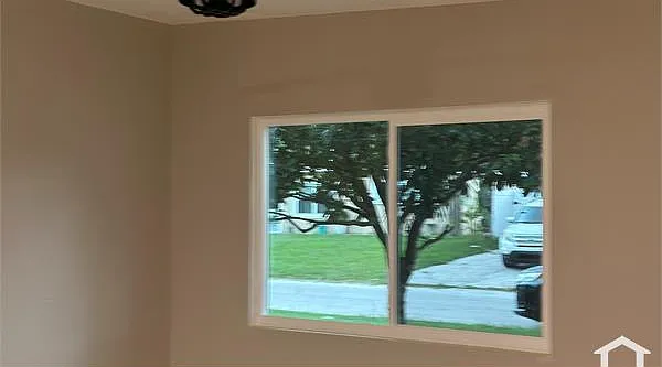 3 bed, 1200 sqft, $1,850 — Photo 4
