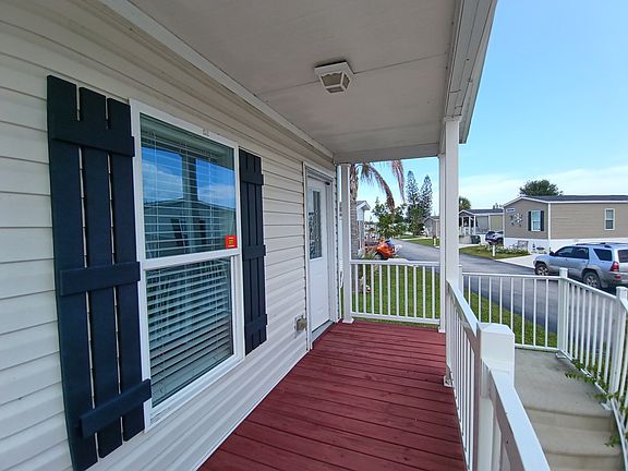 5th image of 352 Mockingbird Ave