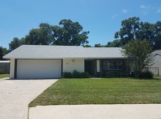 40 Oak Ct, Eustis, FL 32726