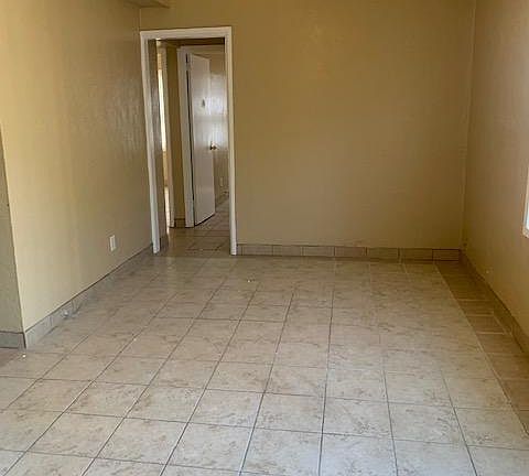 5th image of 3010 W 18th St