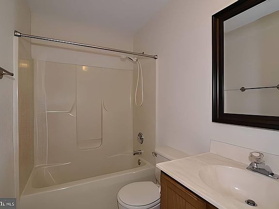 3rd image of 4280 Padgett Dr