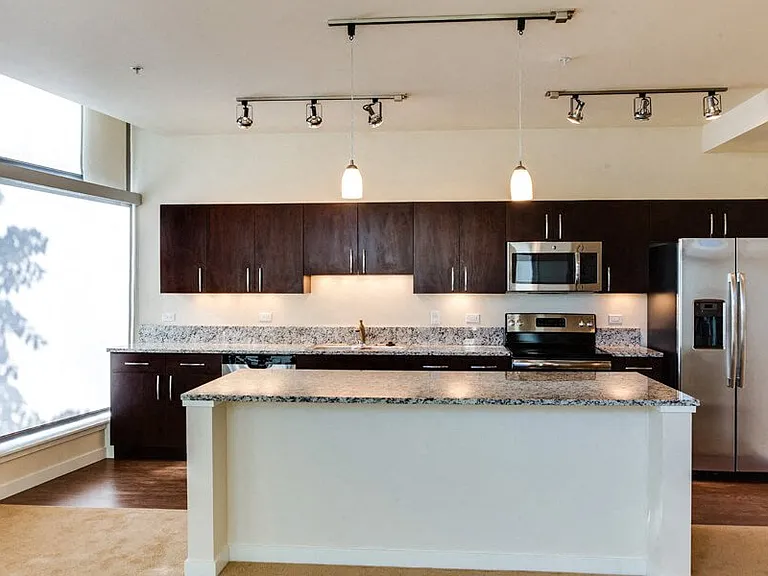 Updated groundfloor homes with floor-to-ceiling windows