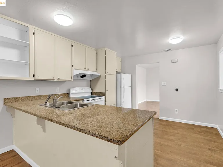 1209 Tulip Dr #1209 — Photo 38