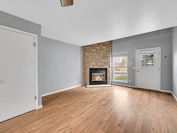 3rd image of 3131 S Estes St