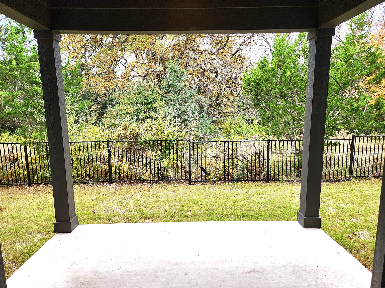 4 bed, 2.5 bath, 1976 sqft, $2,600 — Photo 4
