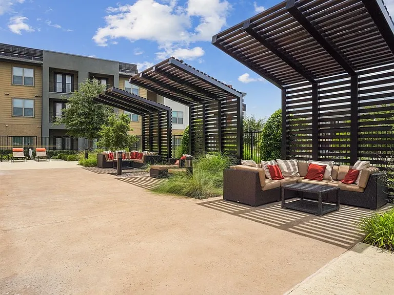 Sundeck