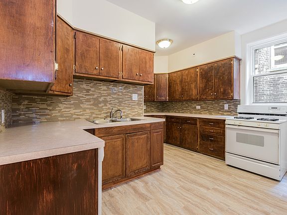 4th image of 6939 S Oglesby Ave