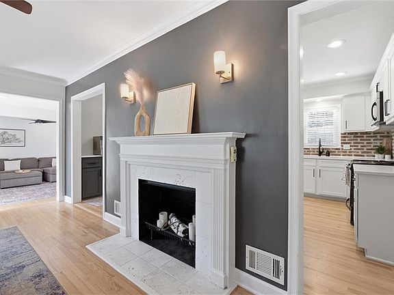 5th image of 636 Hillside Ave