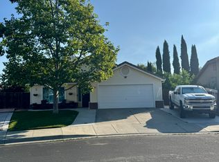 1780 W H St, Dixon, CA 95620