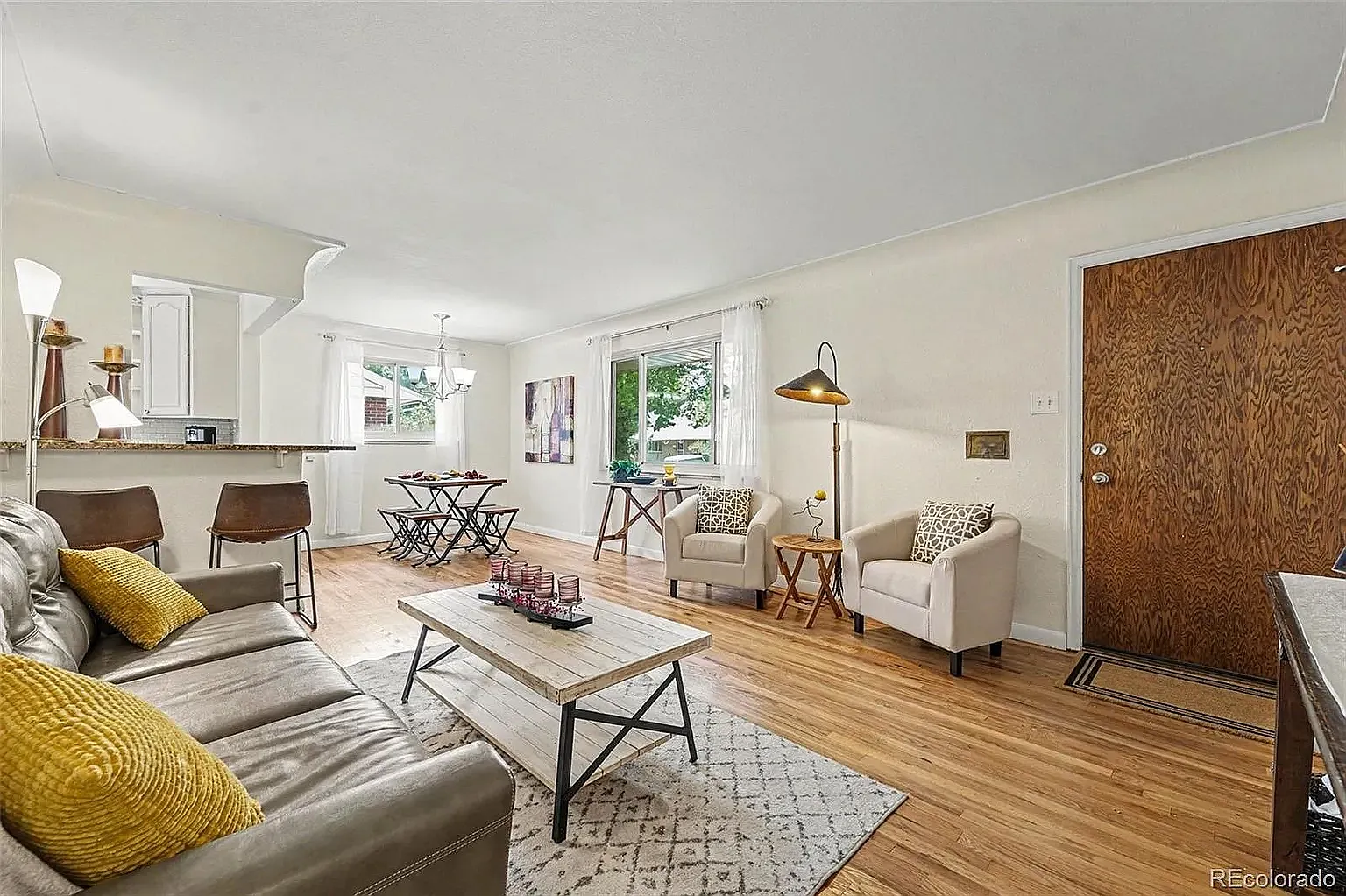 4 bed, 2132 sqft, $2,849 — Photo 2