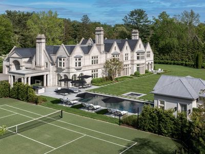 11 Round Hill Club Rd, Greenwich, CT, 06831