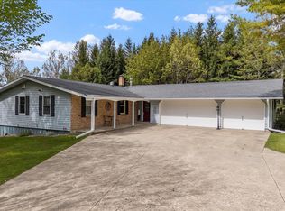 W4415 Park Sq S, Random Lake, WI 53075