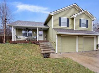 303 W Calico Dr, Raymore, MO 64083