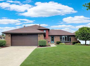 9016 Windsor Dr, Orland Park, IL 60462
