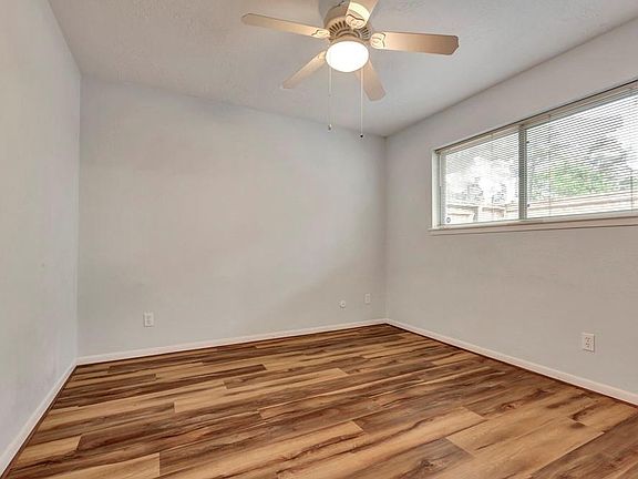 5th image of 17 Wishbonebush Rd