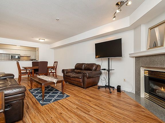 4th image of 10665 139th St #209
