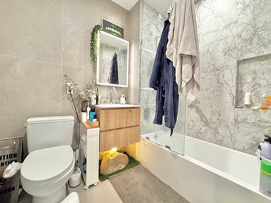 Rented by Doorway NYC, LLC | media 12