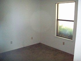 5th image of 1007 Stewart Ave