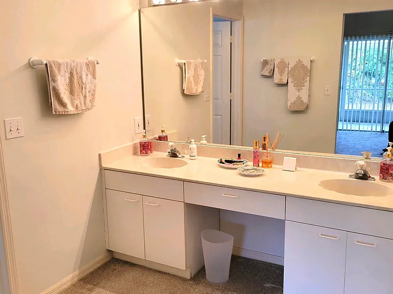 Emerald Bay Cir — Photo 15