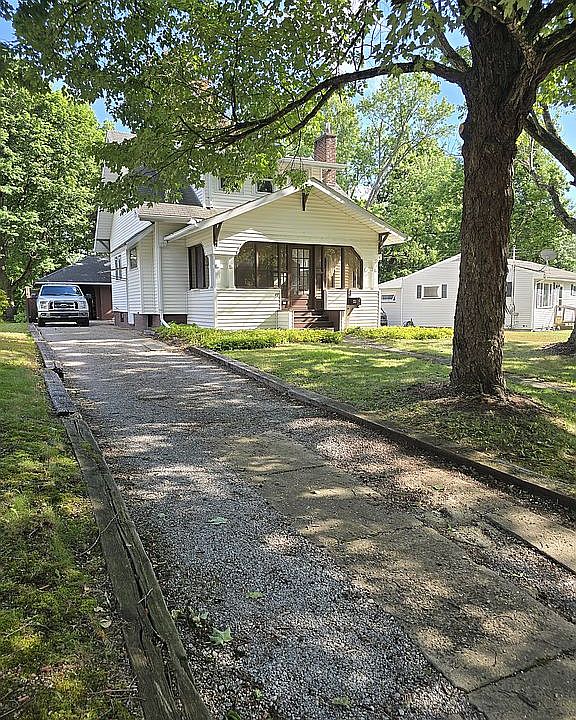 1st image of 49 N Main St