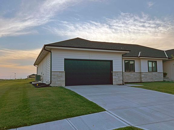 2nd image of 5402 N 209th St