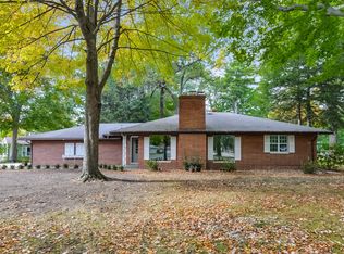 686 Cambridge Dr, Muskegon, MI 49441