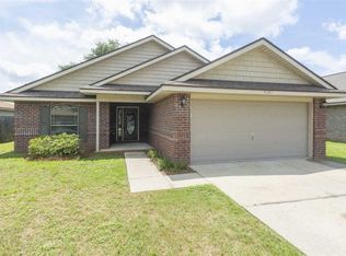 5065 Covington Dr, Pace, FL 32571
